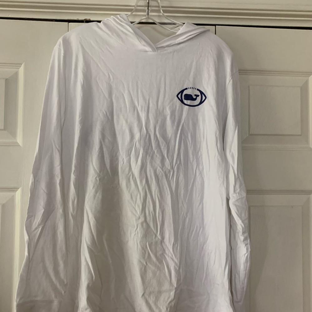 New with tag!  Men’s Vineyard Vines Long sleeve hooded T-Shirt